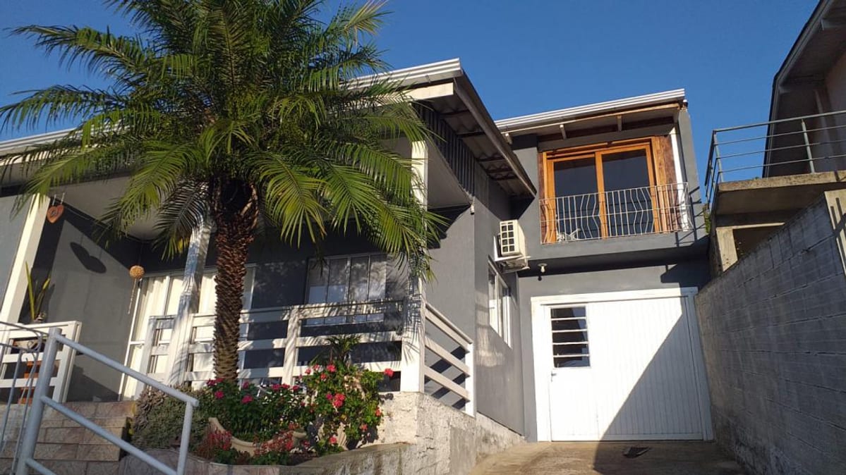 Casa em Ivoti | 4 dormitórios (1 suíte) | 185m² | Jardim do Alto
