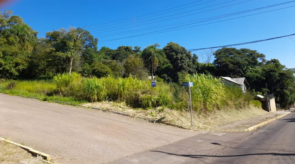 Área comercial em Ivoti | 1.144m² | esquina | potencial para até 8 pavimentos